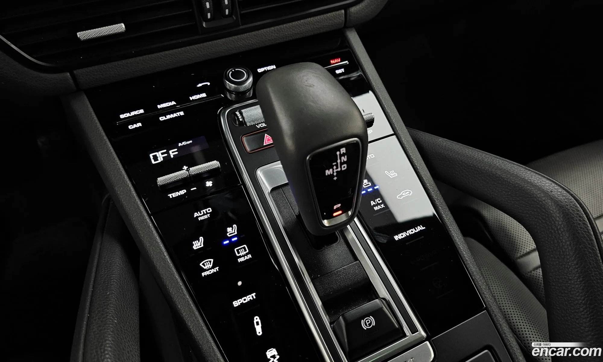 Porsche Cayenne 2019 WP1AA29Y6KDA23556 — 11