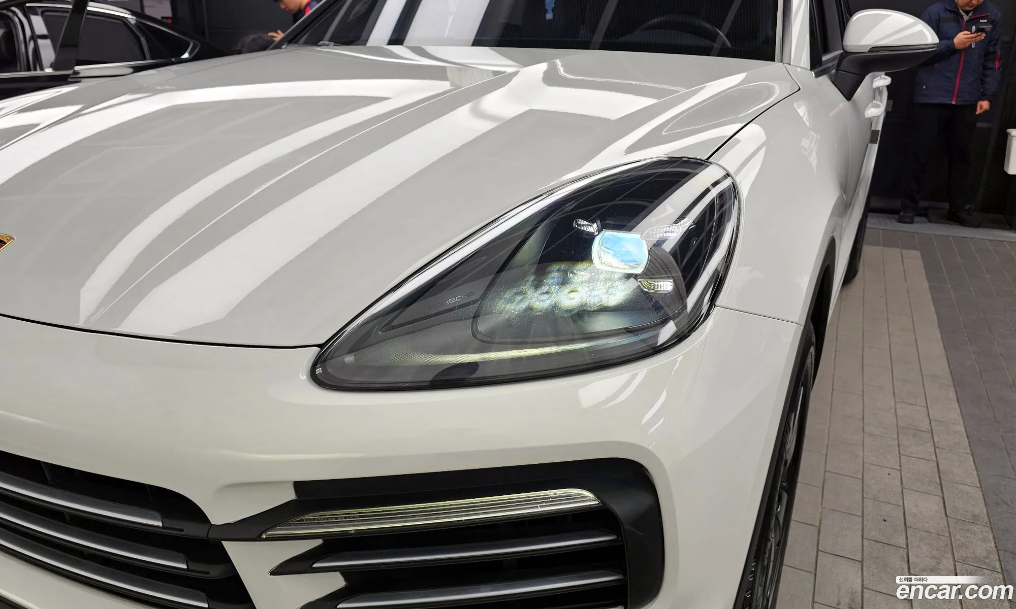 Porsche Cayenne 2019 WP1AA29Y6KDA23556 — 27