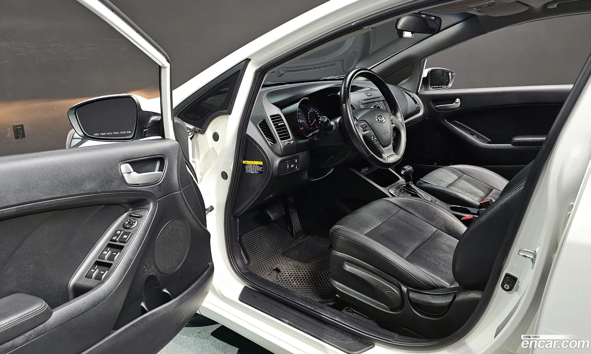 Kia K3 2012 — 6