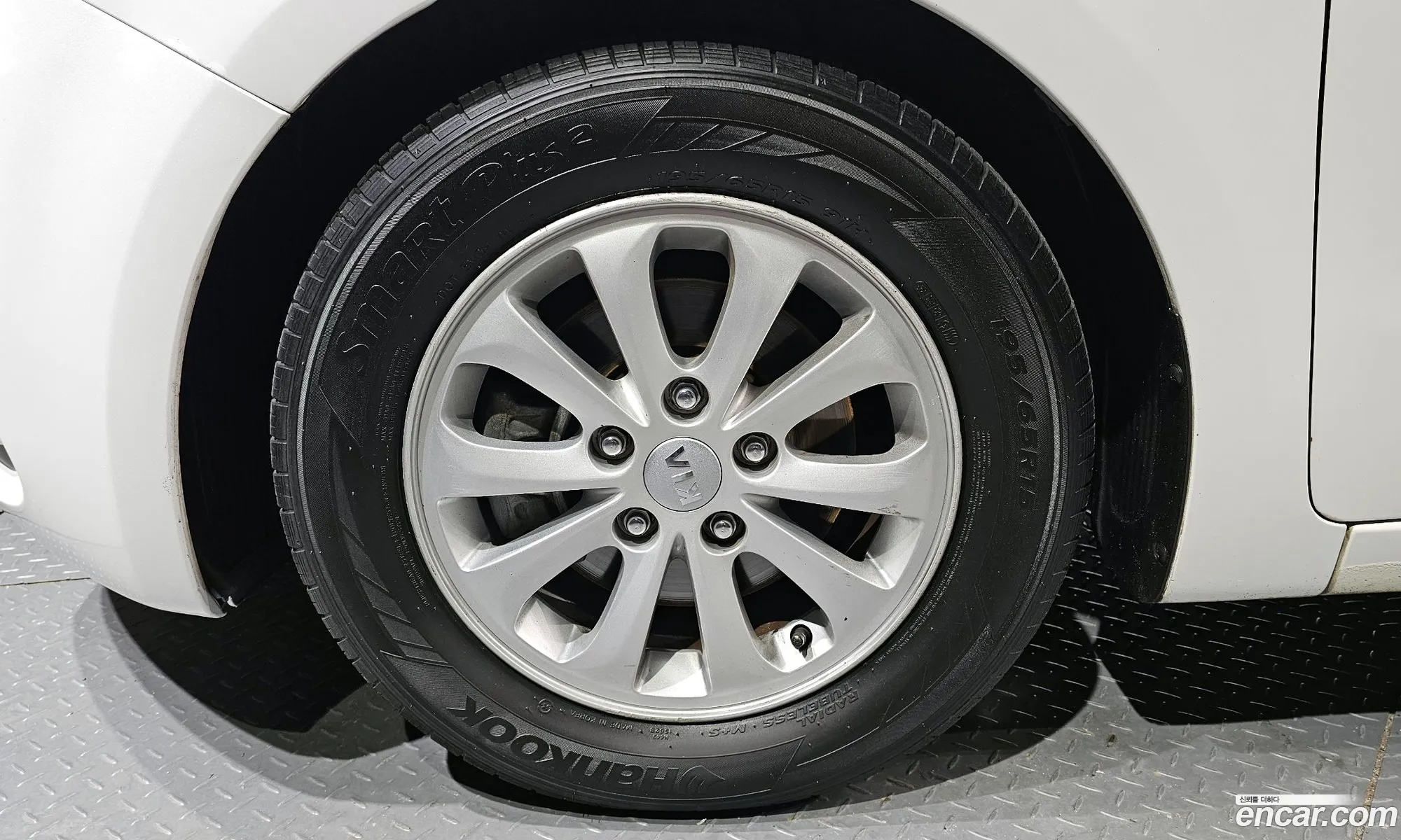 Kia K3 2012 — 10