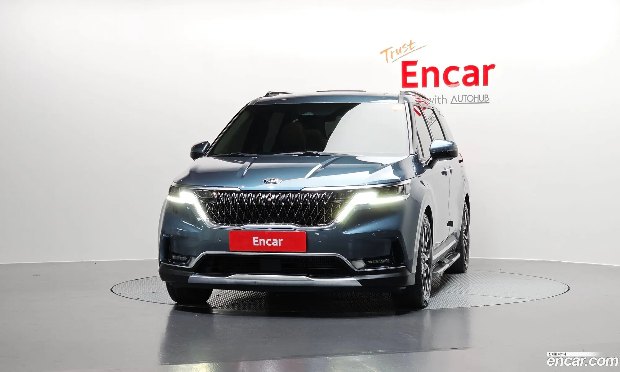 Kia Carnival 2021 — 32