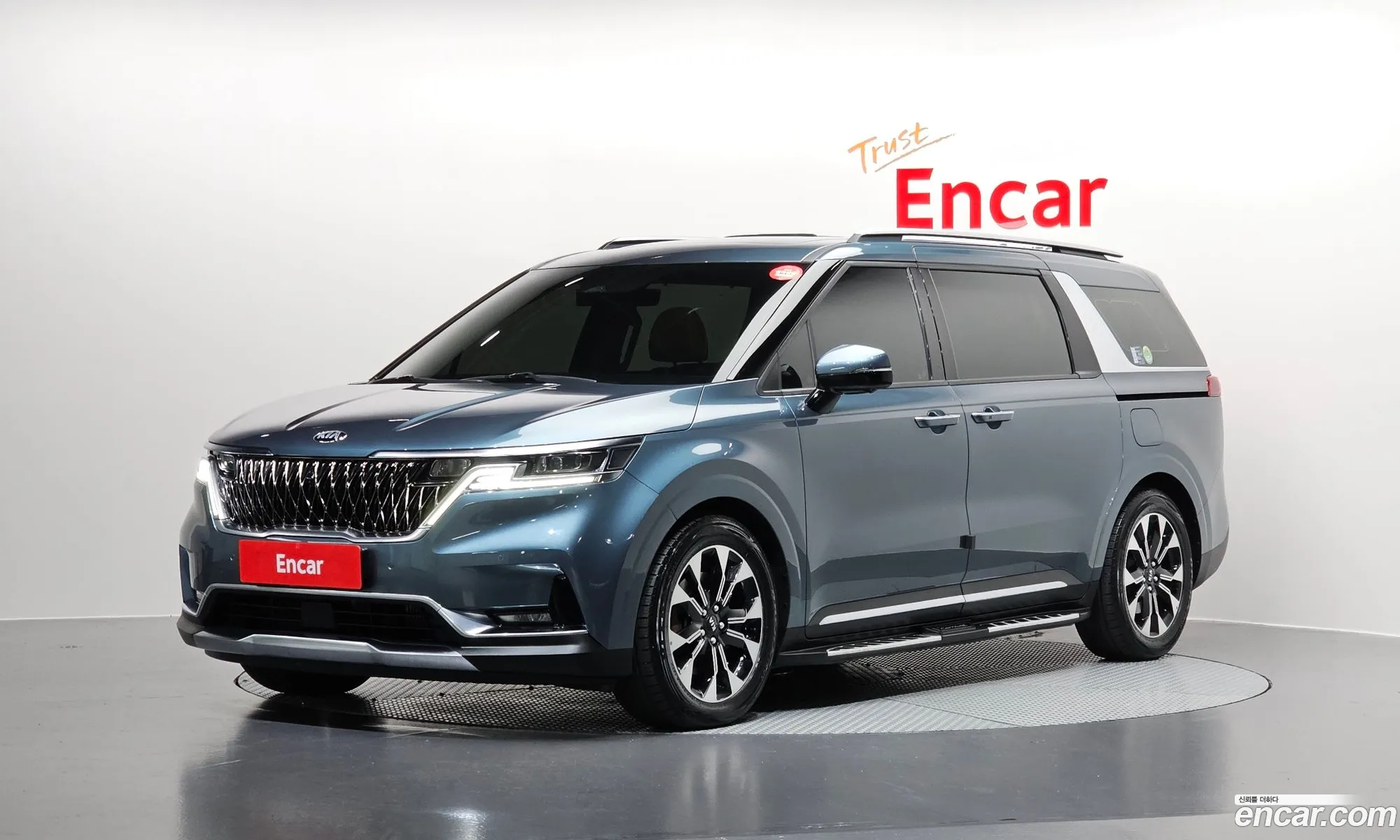 Kia Carnival 2021 — 8