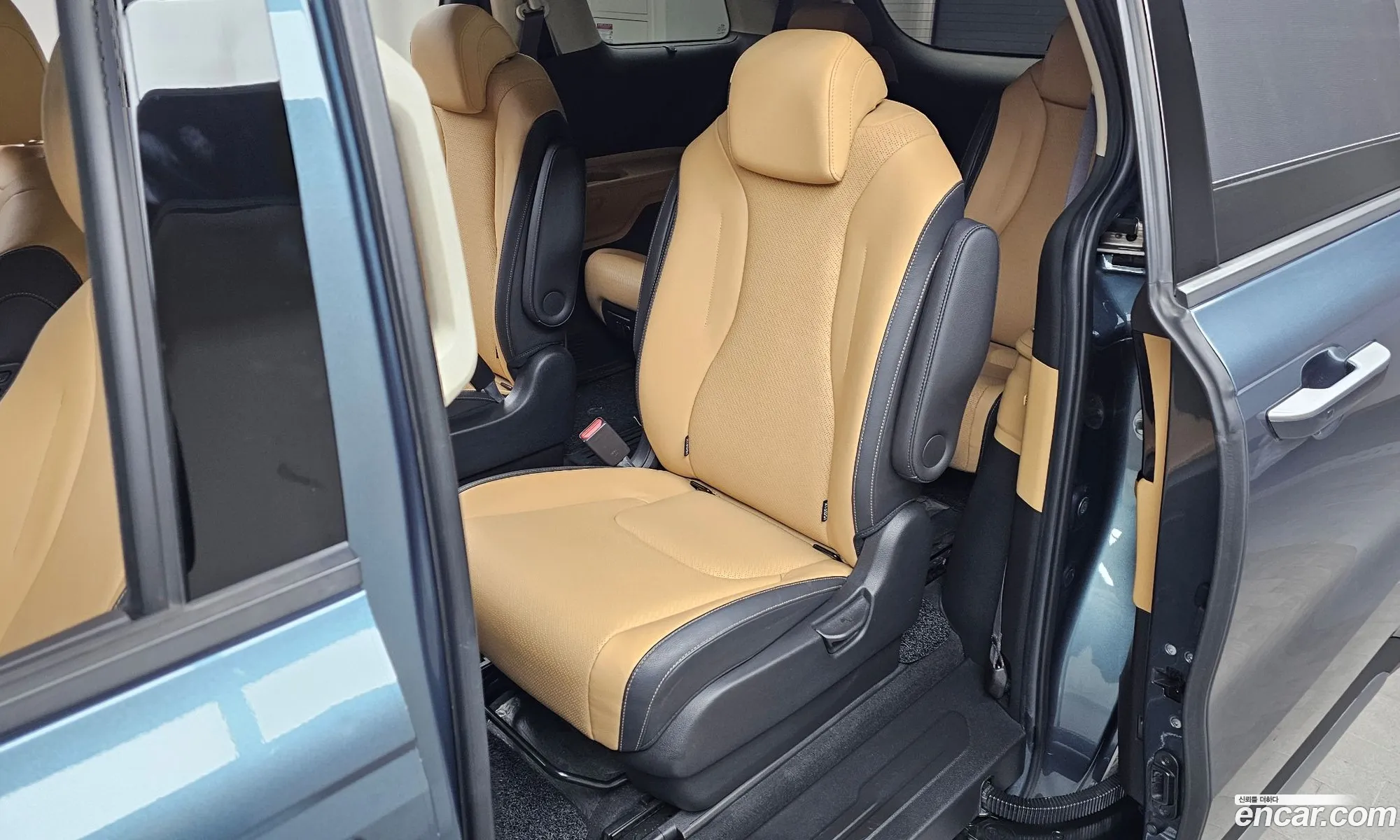 Kia Carnival 2021 — 12