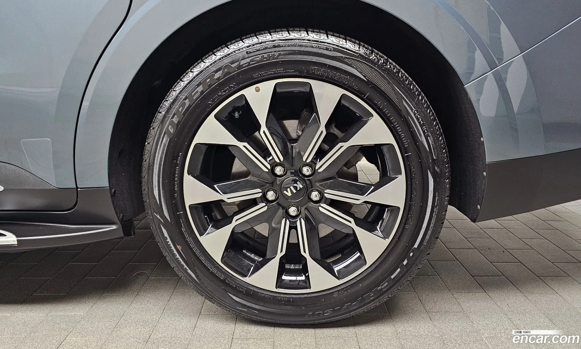 Kia Carnival 2021 — 25