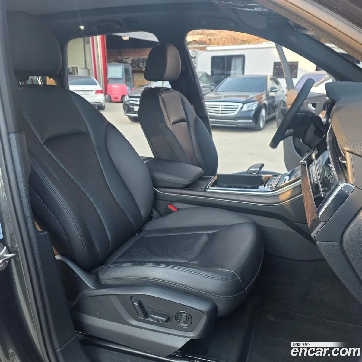 Audi Q7 2022 — 16