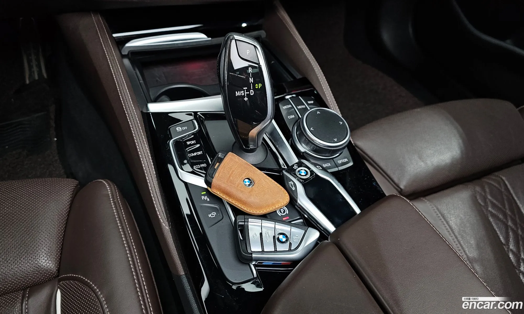 BMW 5 Series 2018 WBAJD310XJB316274 — 19