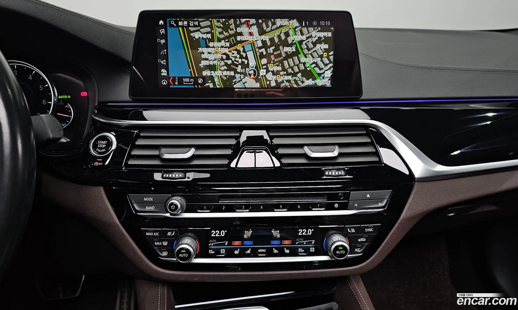BMW 5 Series 2018 WBAJD310XJB316274 — 30