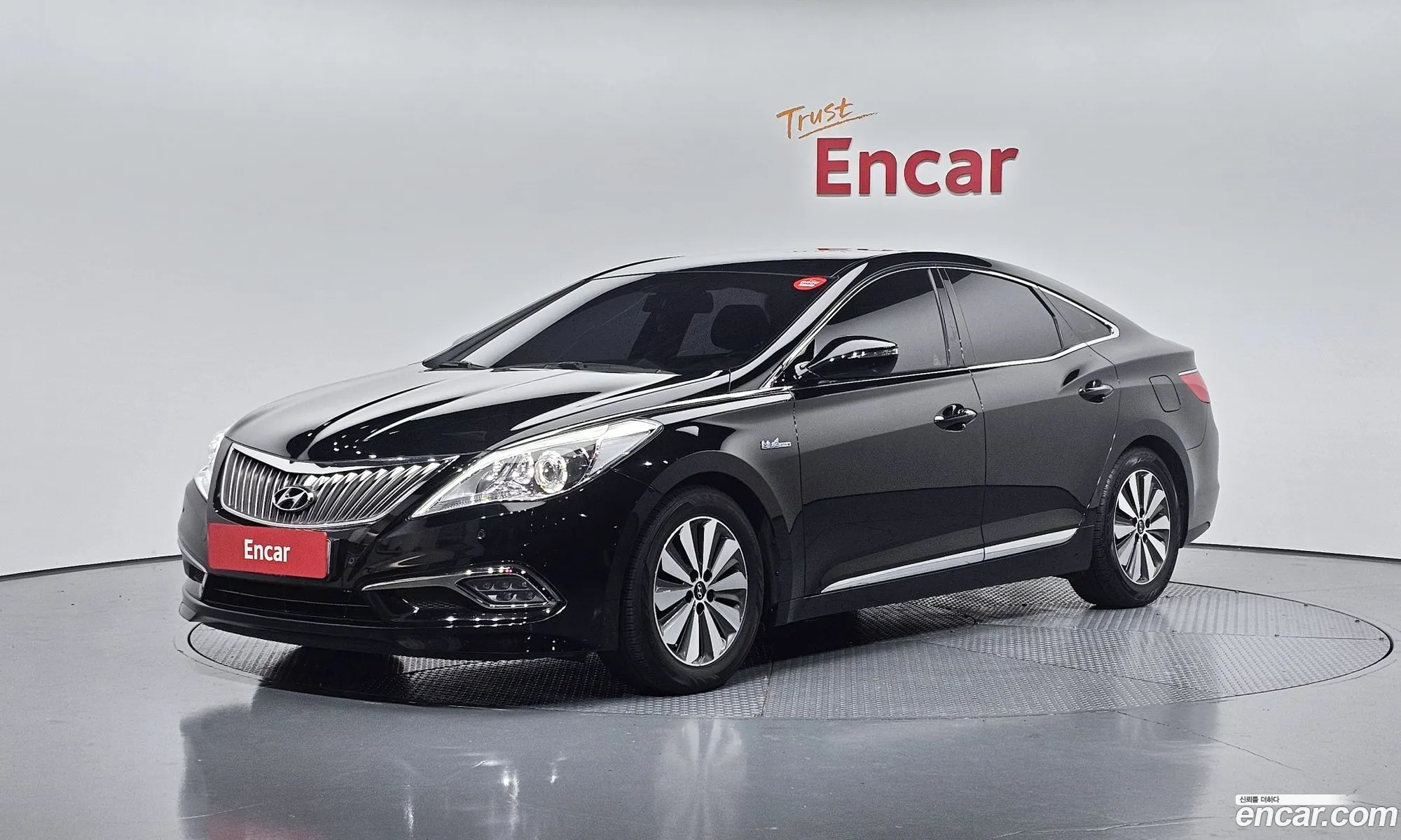 Hyundai Grandeur HG Hybrid 2016 — 3