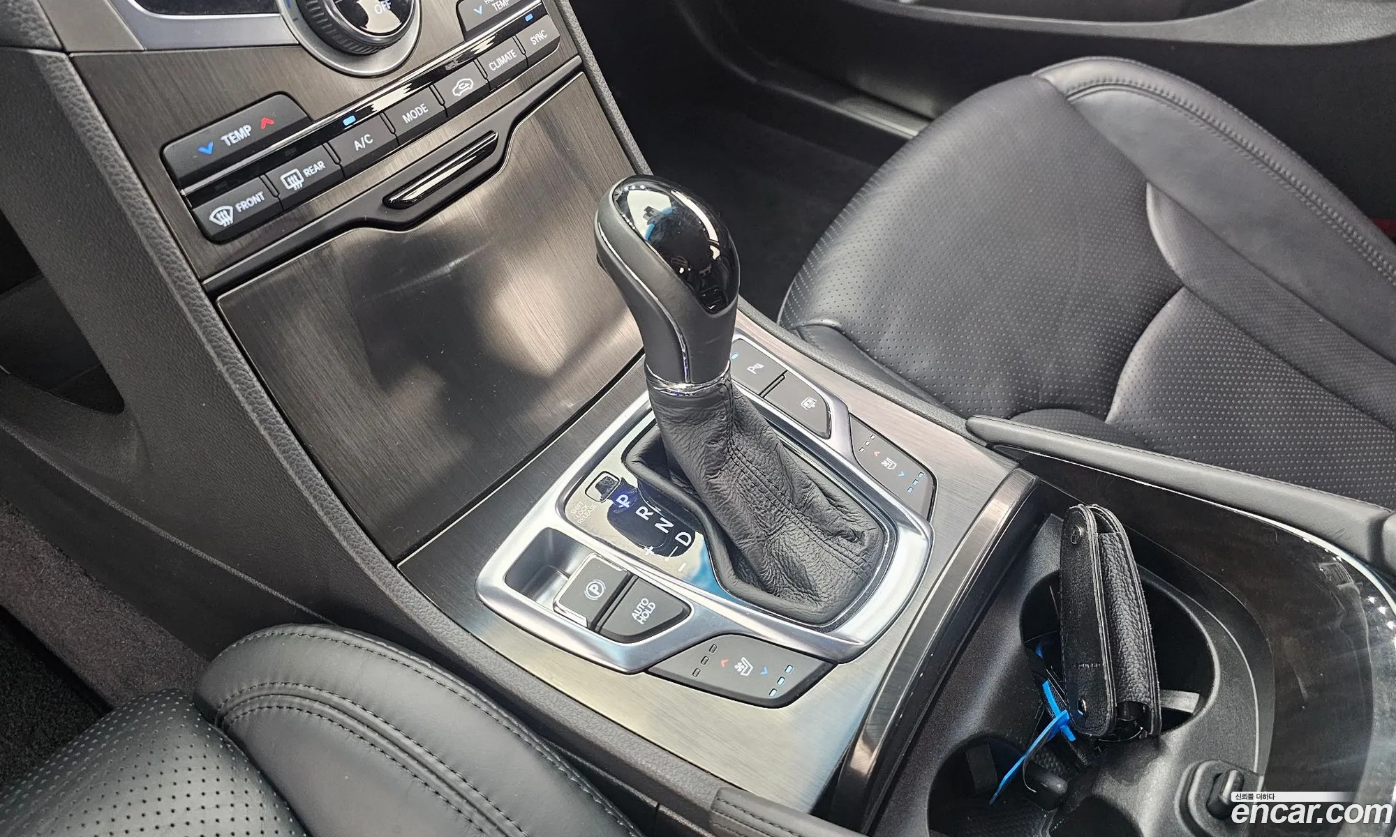 Hyundai Grandeur HG Hybrid 2016 — 5