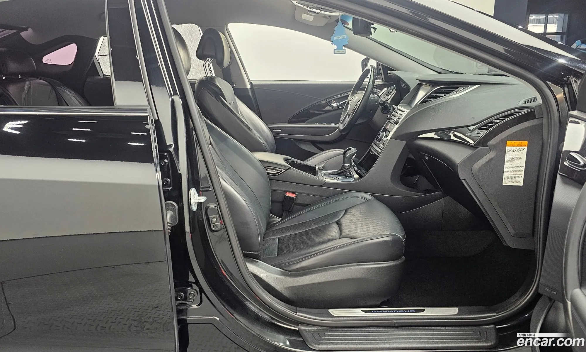 Hyundai Grandeur HG Hybrid 2016 — 14