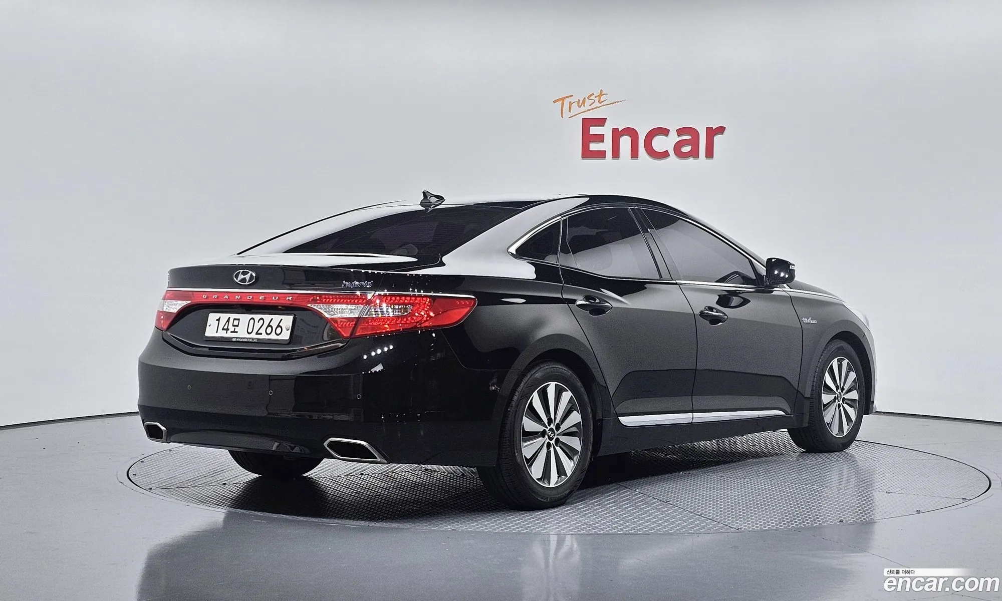 Hyundai Grandeur HG Hybrid 2016 — 18