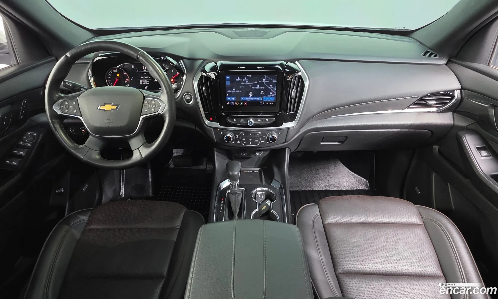 Chevrolet (GM Daewoo) Traverse 2022 — 17