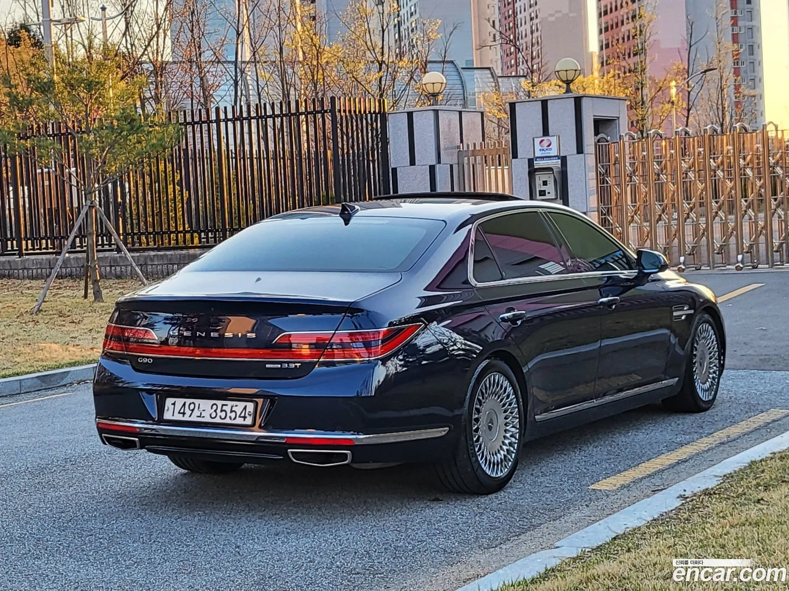 Genesis G90 2018 — 11