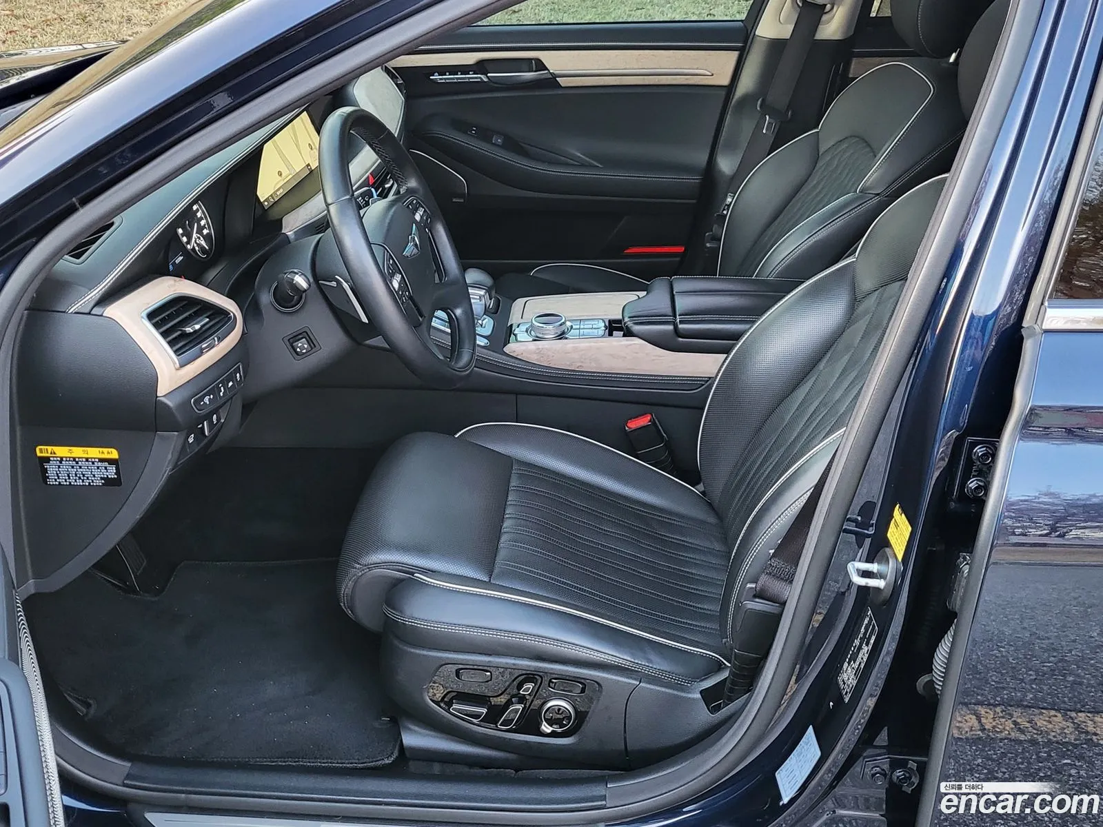 Genesis G90 2018 — 10