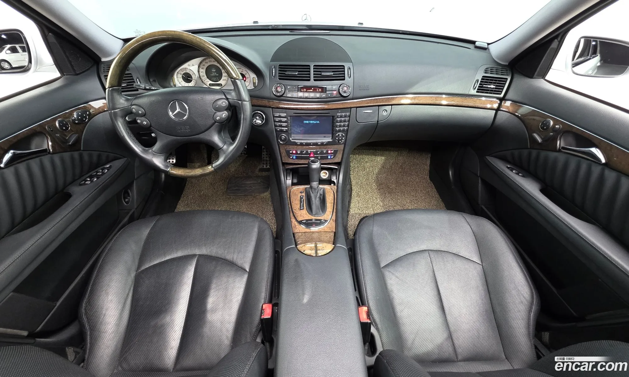 Mercedes-Benz E-Class W211 2008 WDBUF56X18B304101 — 14