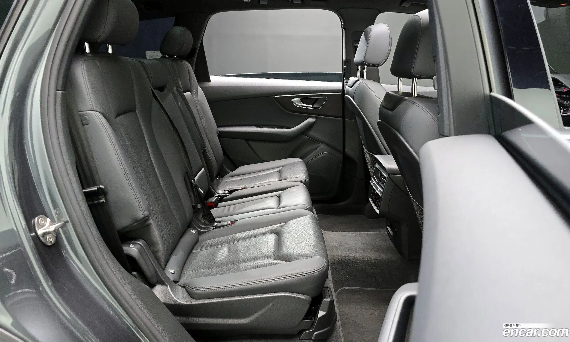 Audi Q7 2021 — 27