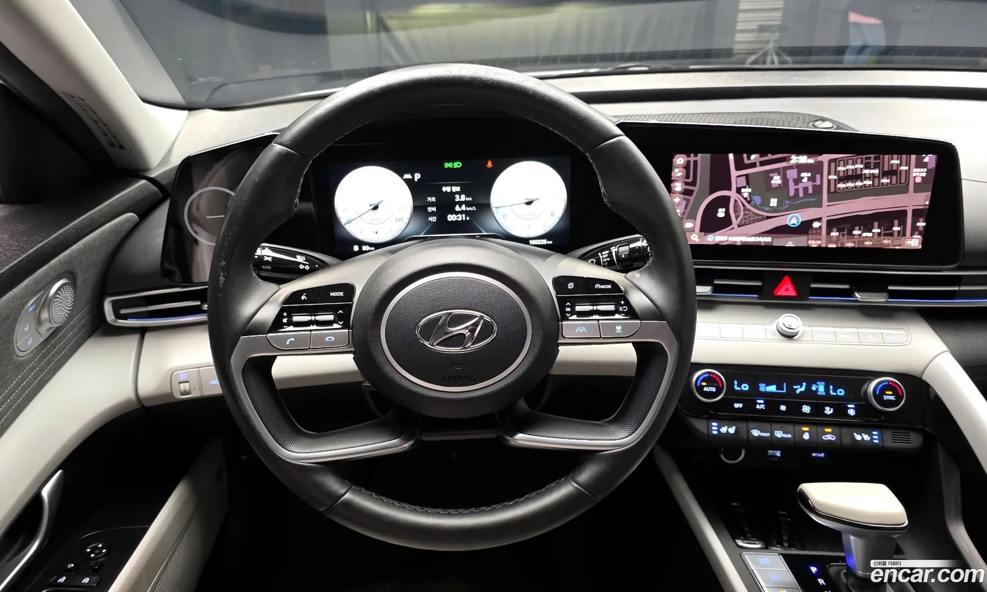 Hyundai Elantra 2021 — 14