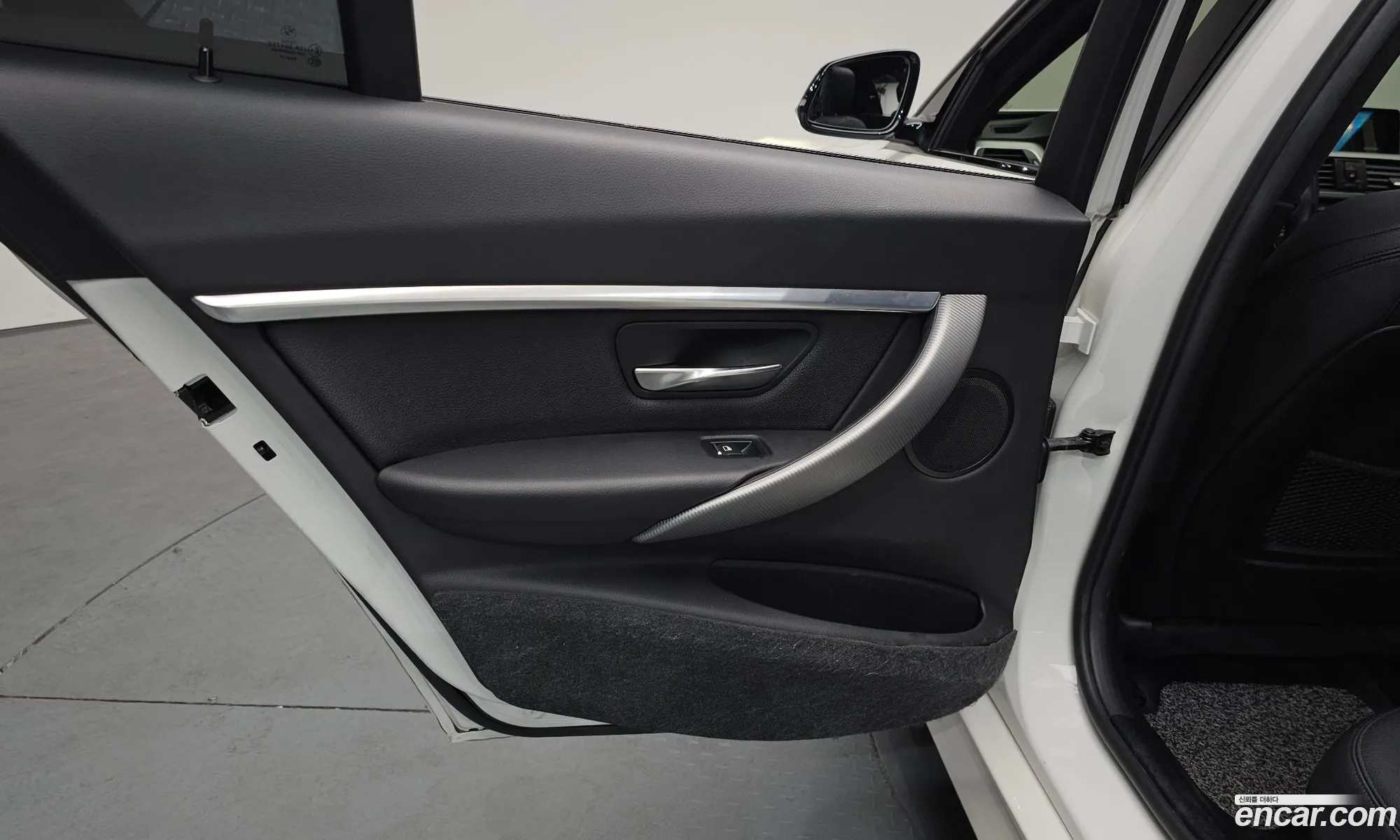 BMW 3 Series 2018 WBA8A9109JAH11436 — 29