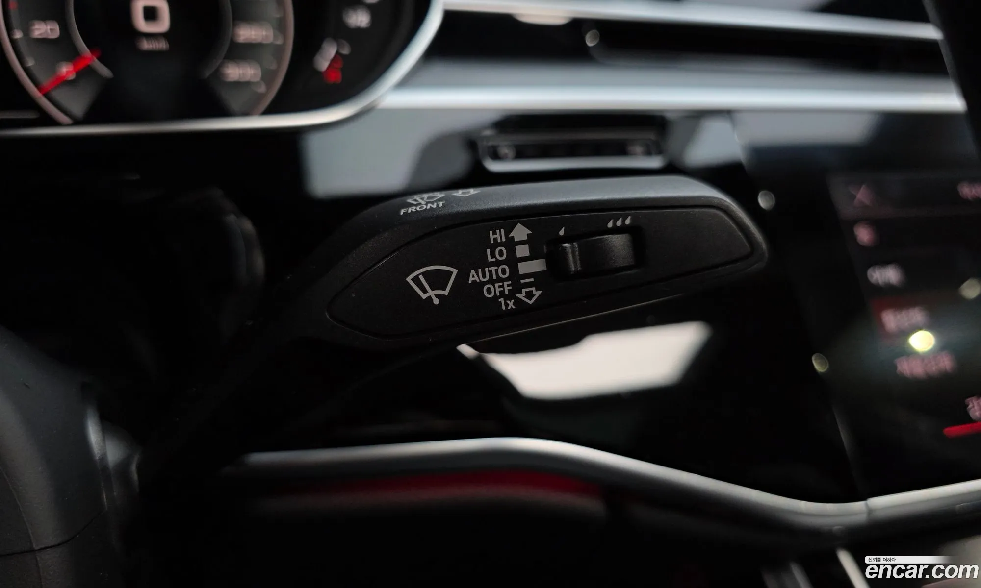 Audi A8 2021 WAUZZZF80MN030751 — 25