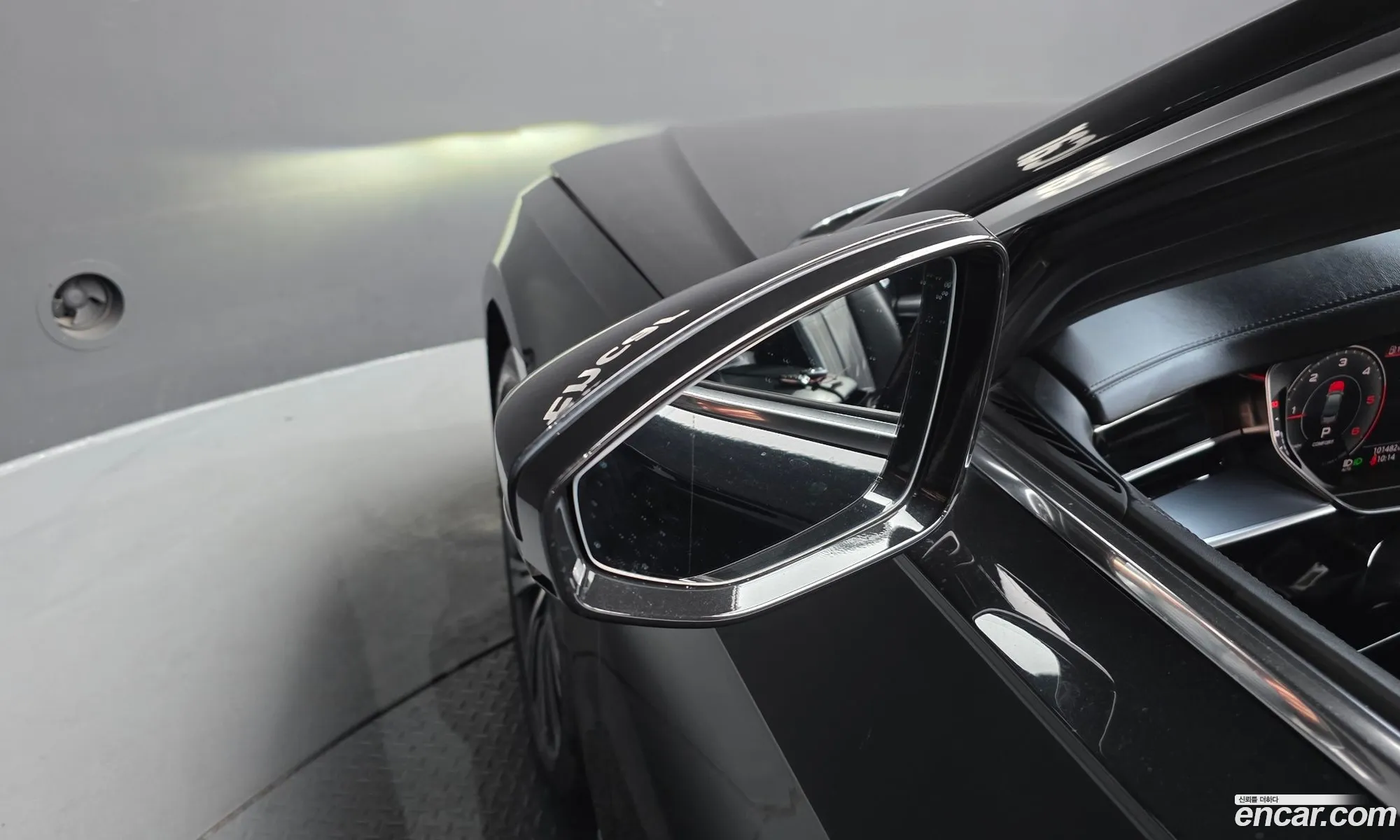 Audi A8 2021 WAUZZZF80MN030751 — 26