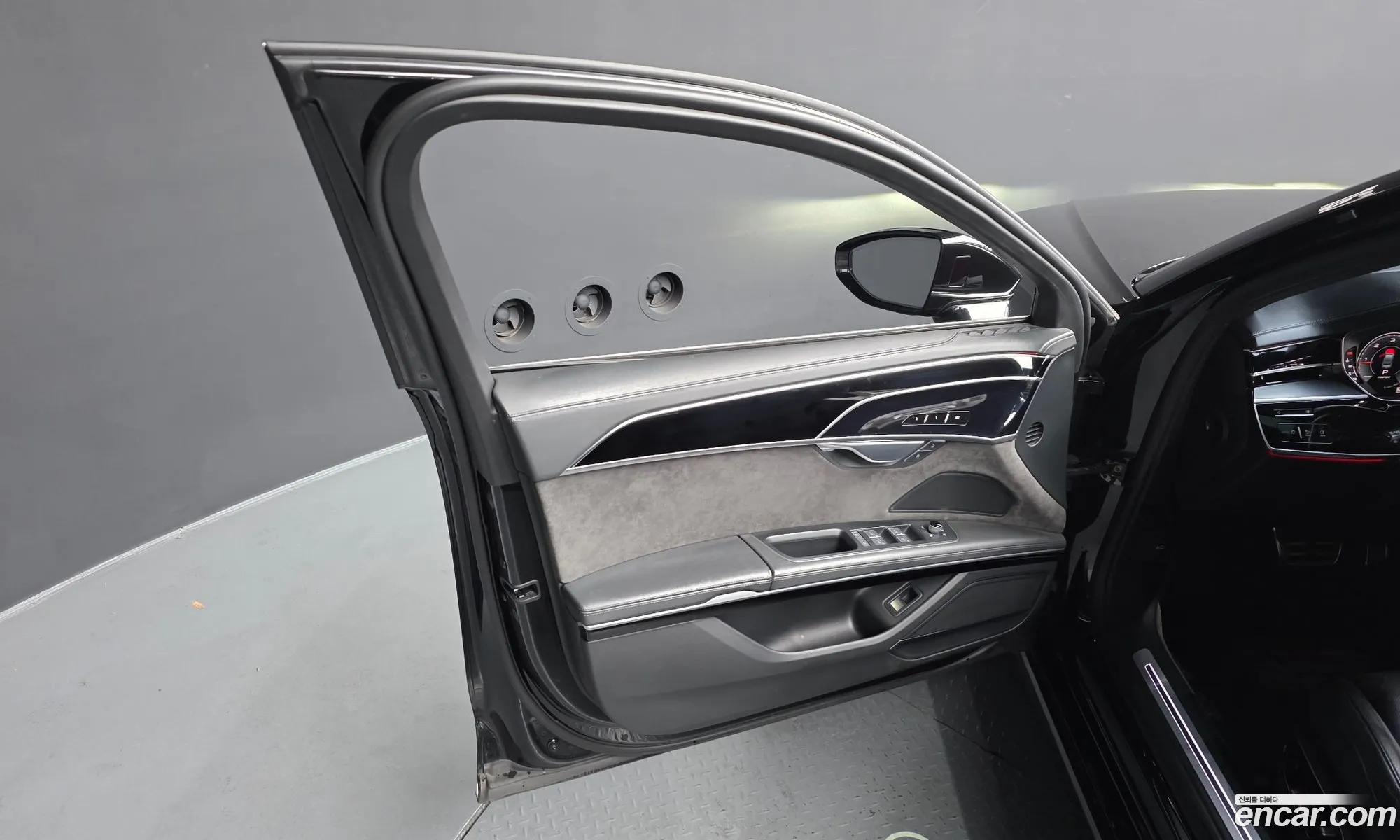 Audi A8 2021 WAUZZZF80MN030751 — 34