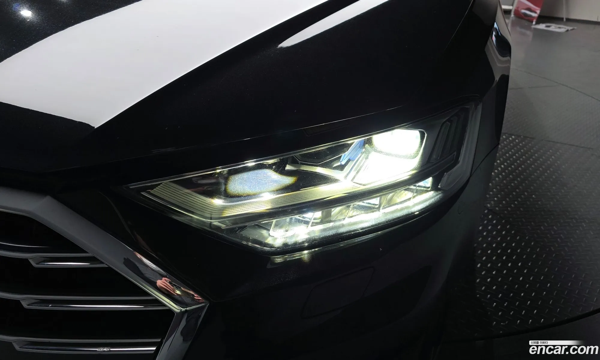 Audi A8 2021 WAUZZZF80MN030751 — 23