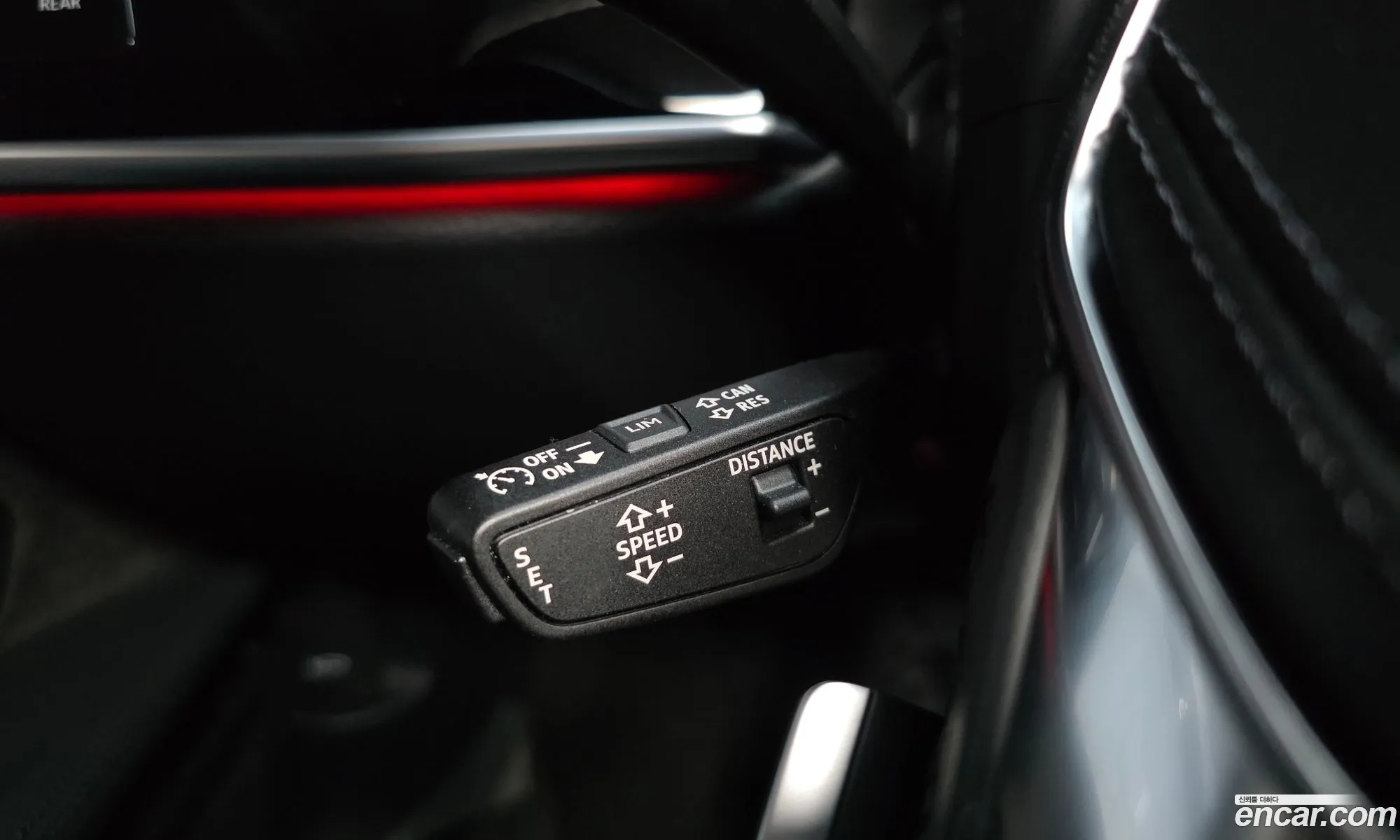 Audi A8 2021 WAUZZZF80MN030751 — 3