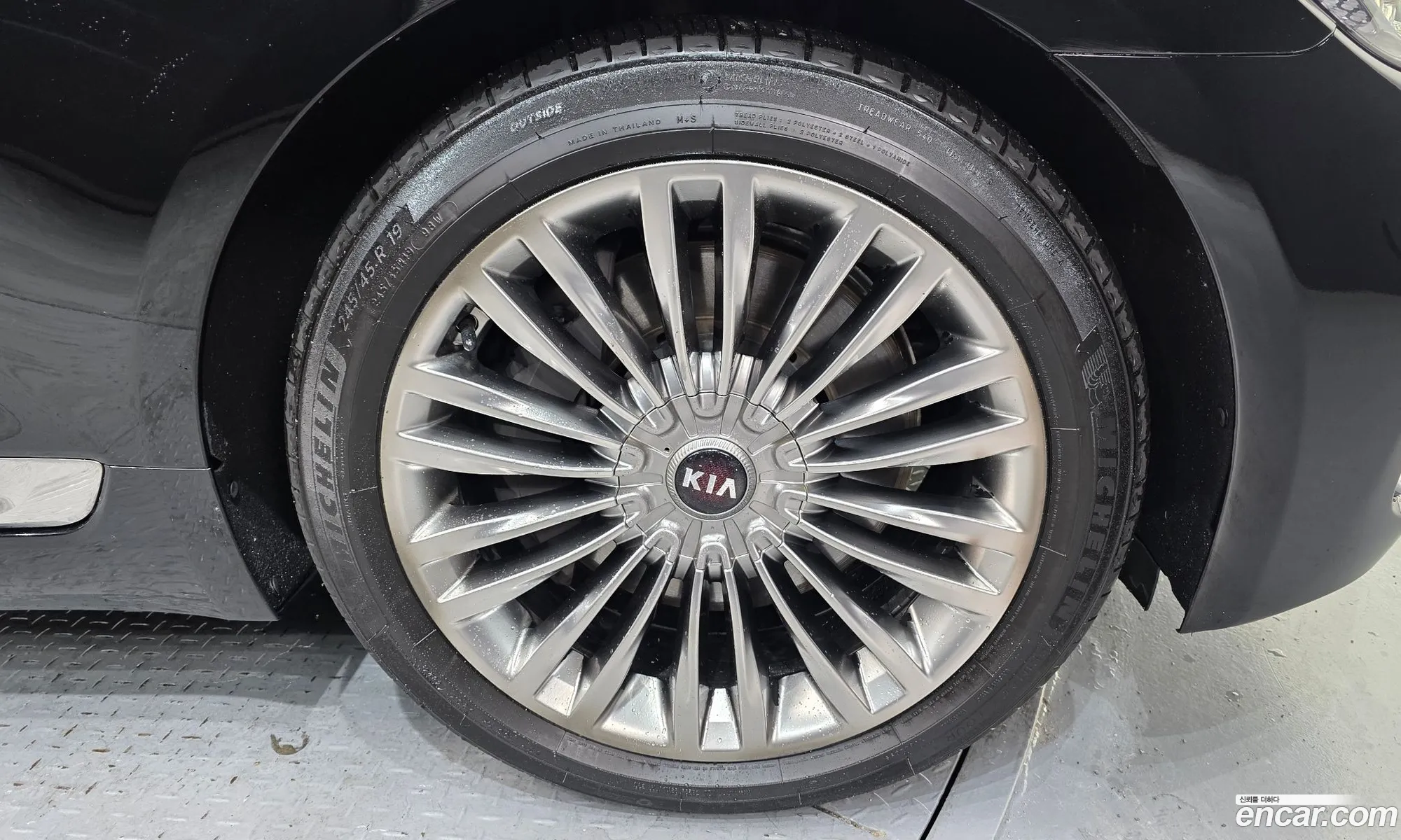 Kia The K9 2020 — 19