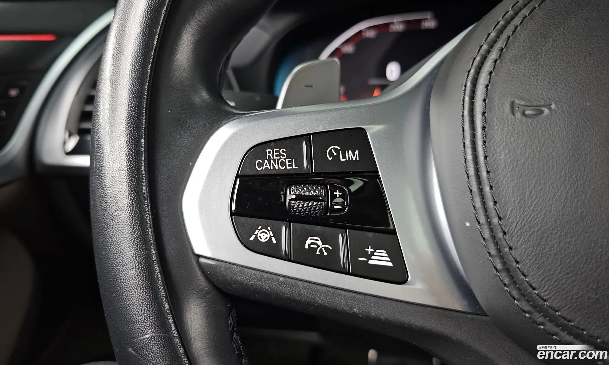 BMW X4 2021 — 16