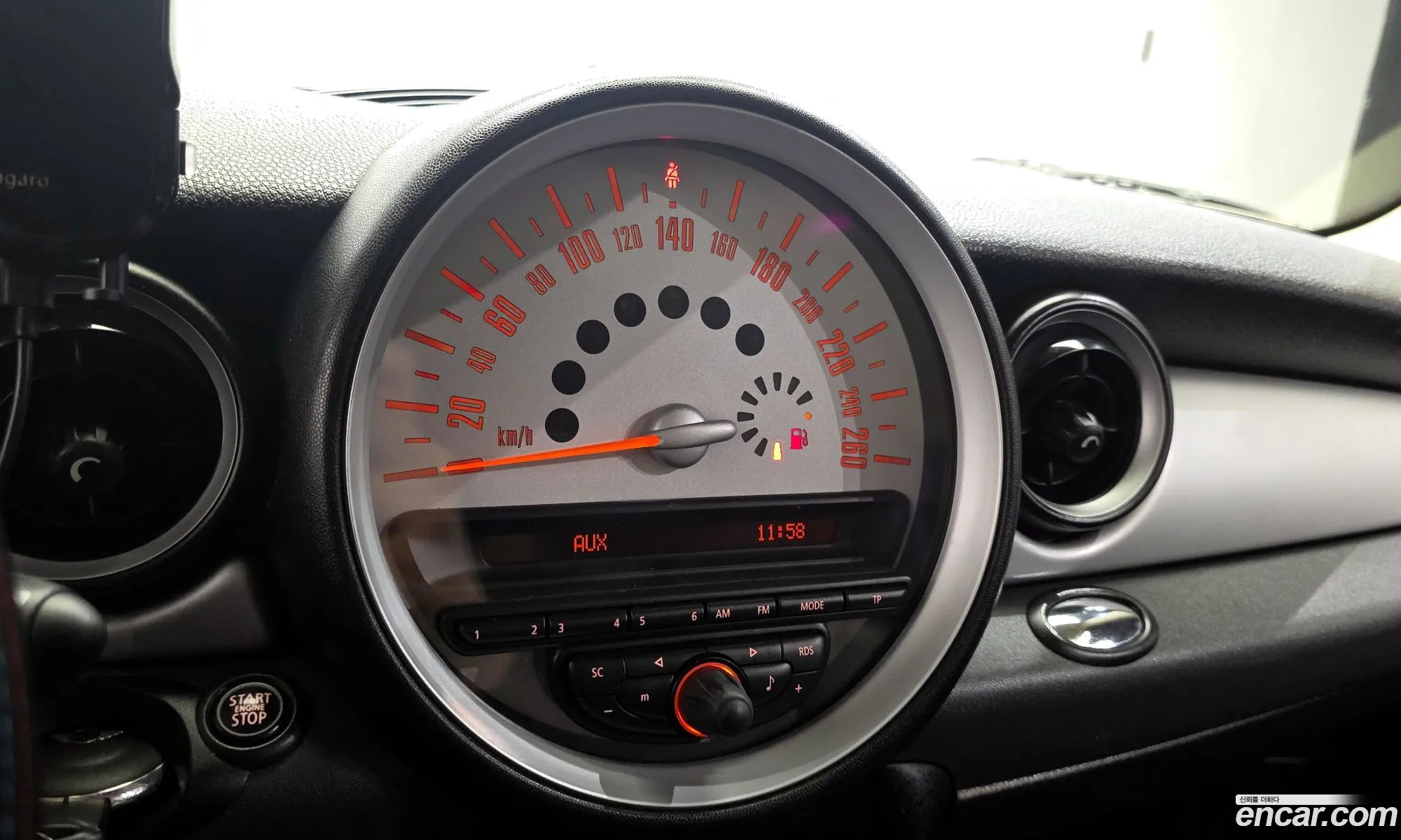 Mini Cooper 2011 WMWSU3105BT201842 — 14