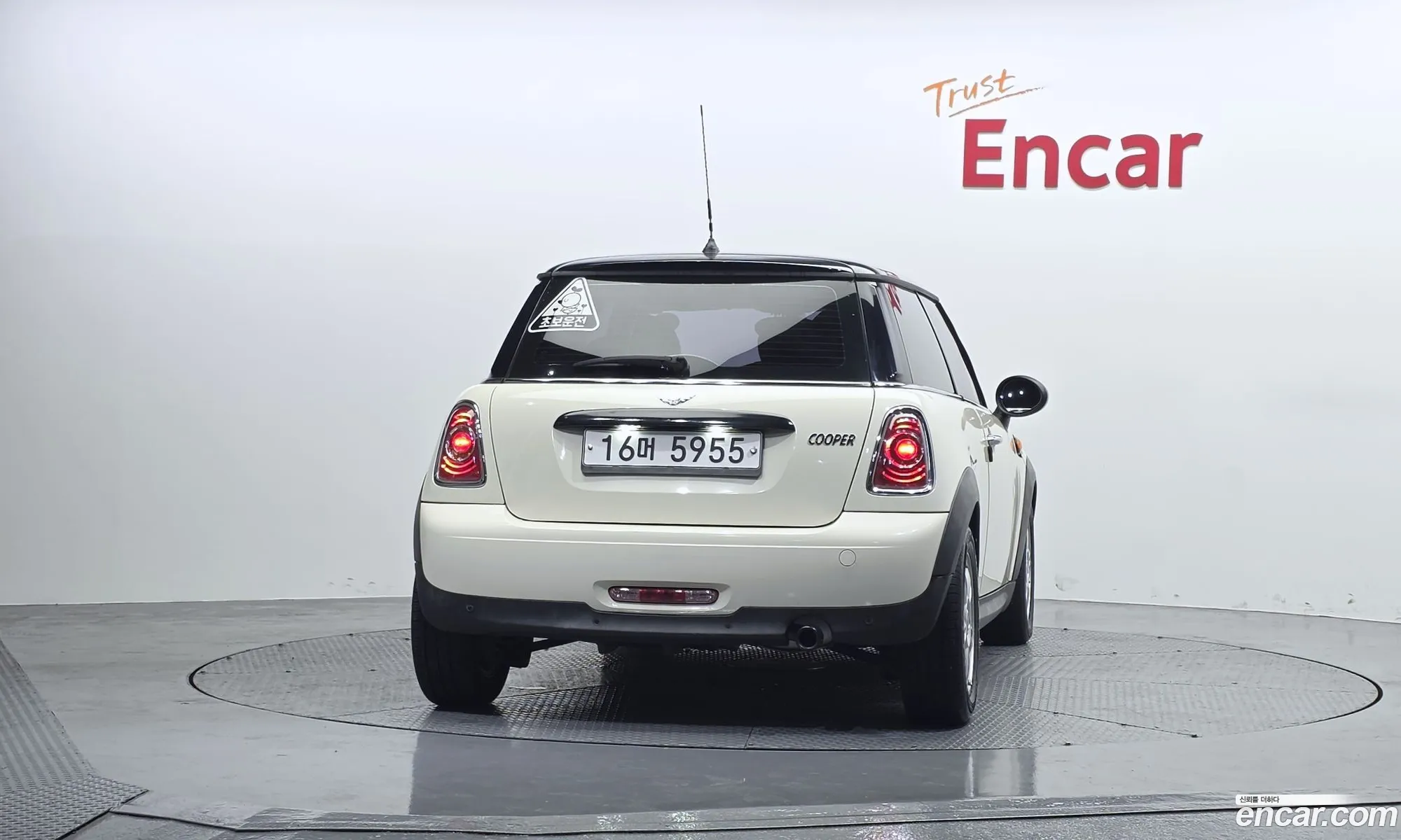 Mini Cooper 2011 WMWSU3105BT201842 — 7