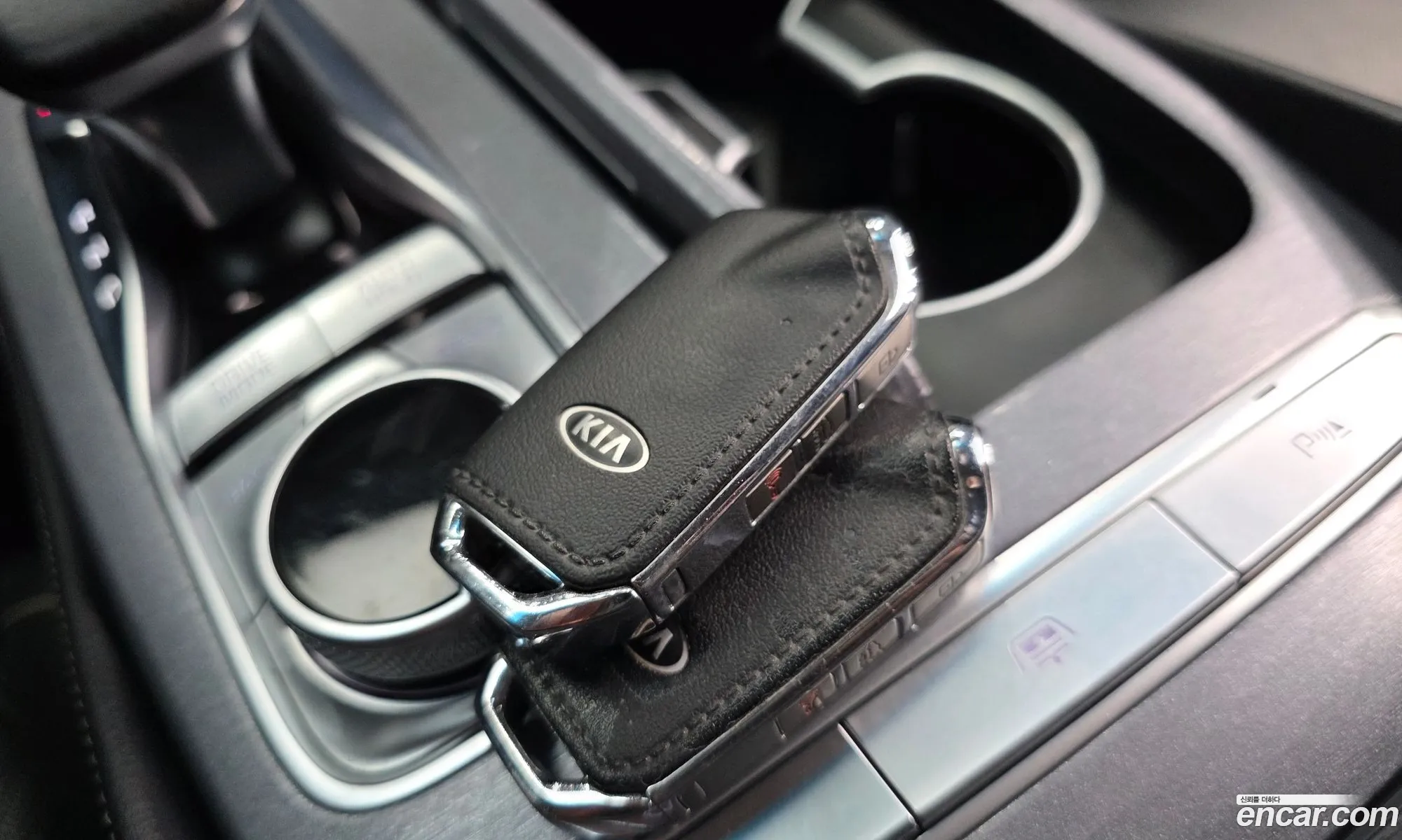 Kia The K9 2020 — 25