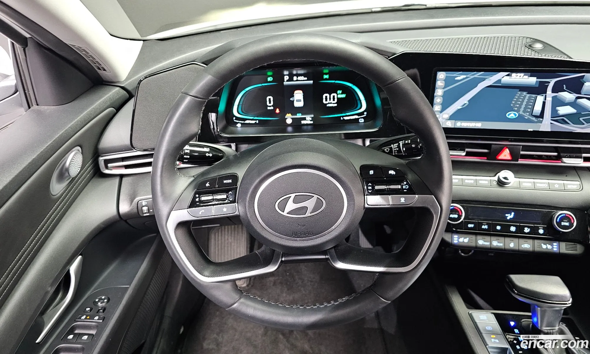 Hyundai Elantra Hybrid 2024 — 3
