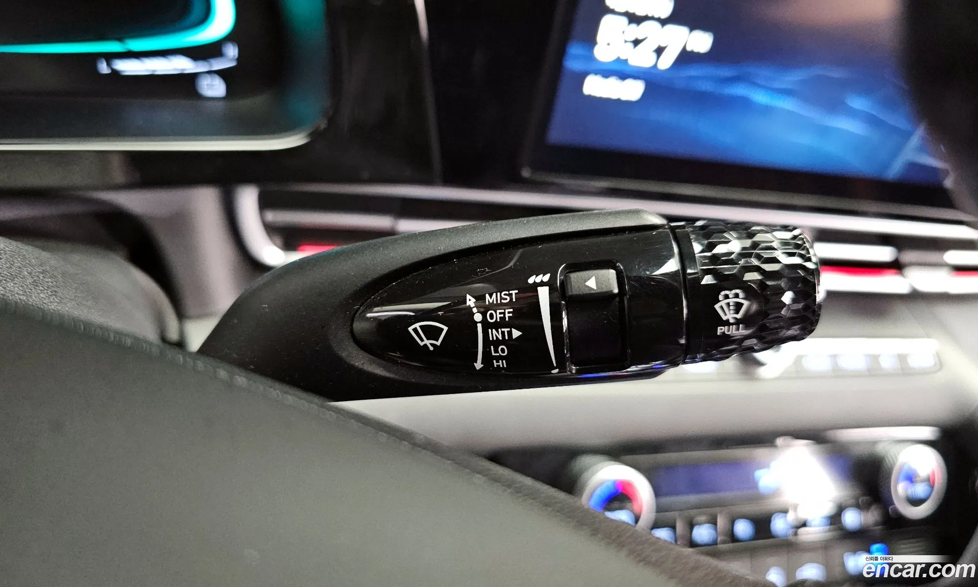 Hyundai Elantra Hybrid 2024 — 17