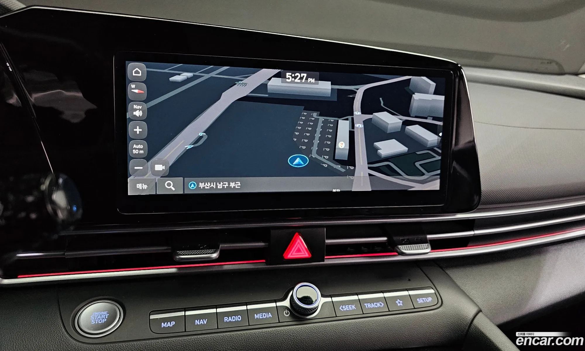 Hyundai Elantra Hybrid 2024 — 12