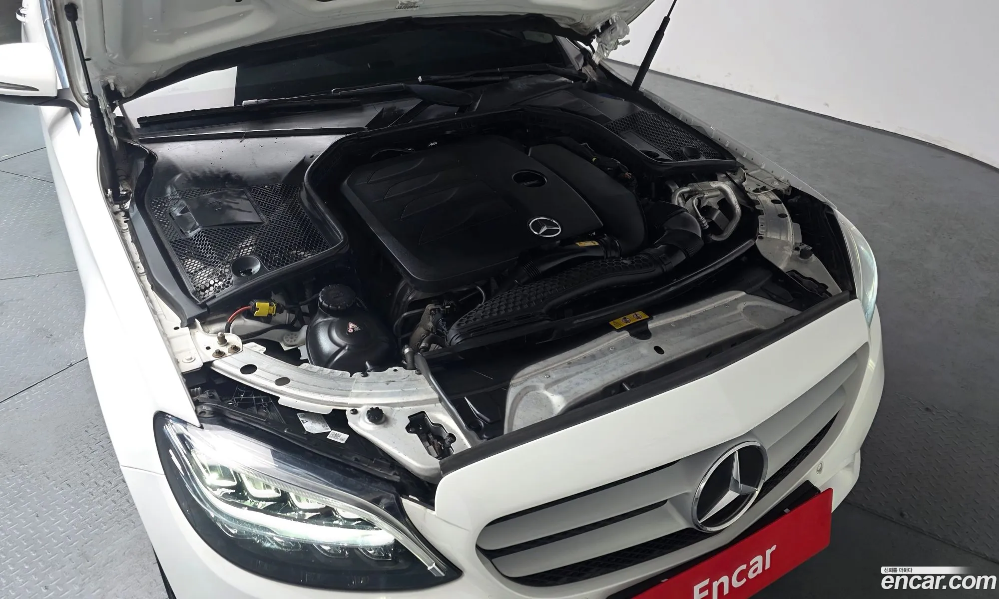 Mercedes-Benz C-Class W205 2020 — 22