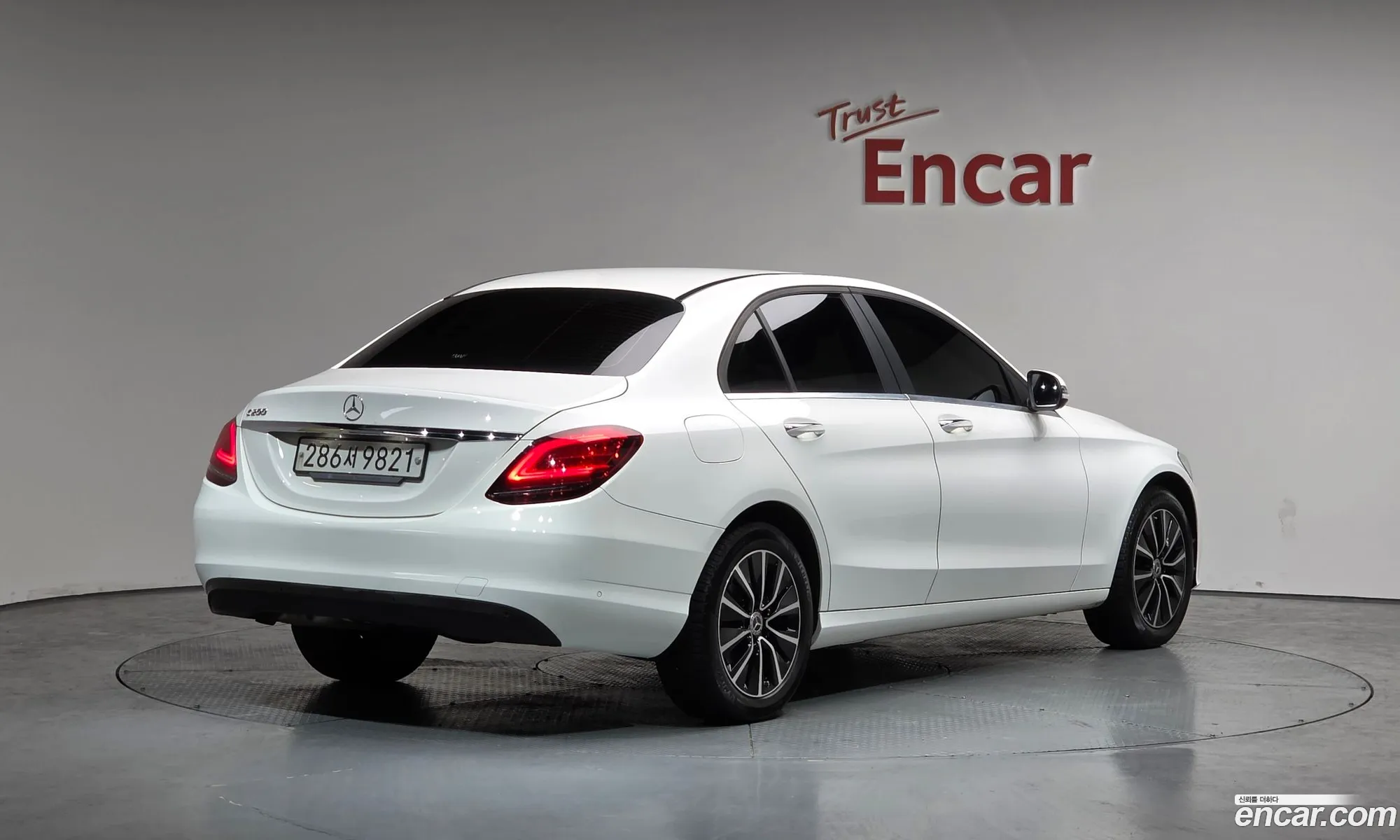 Mercedes-Benz C-Class W205 2020 — 14