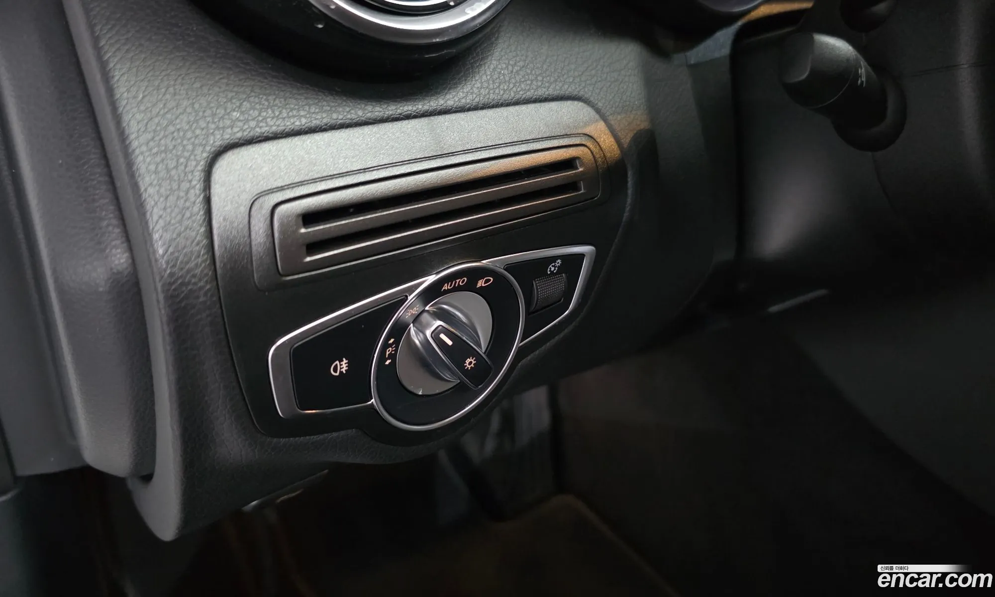 Mercedes-Benz C-Class W205 2020 — 2