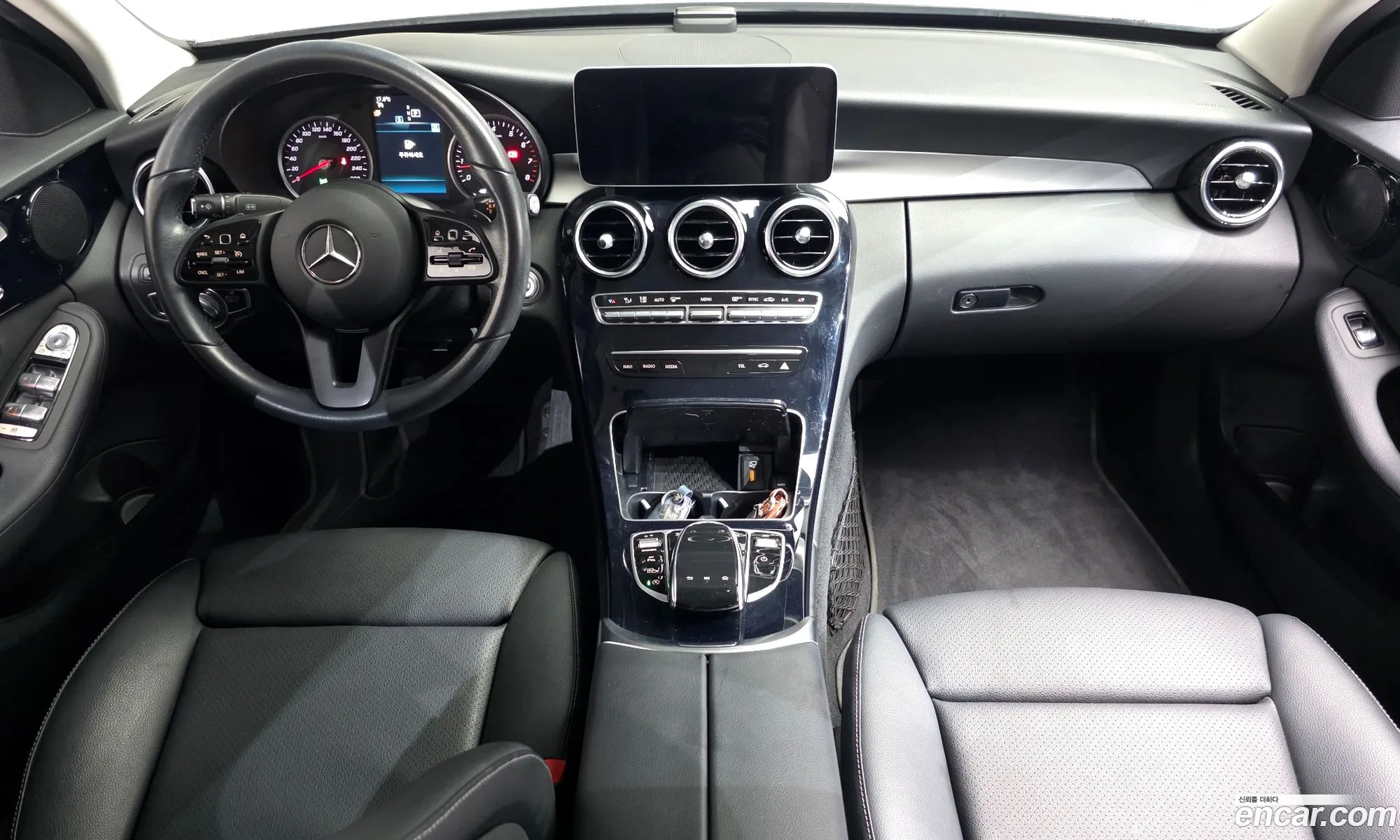 Mercedes-Benz C-Class W205 2020 — 25