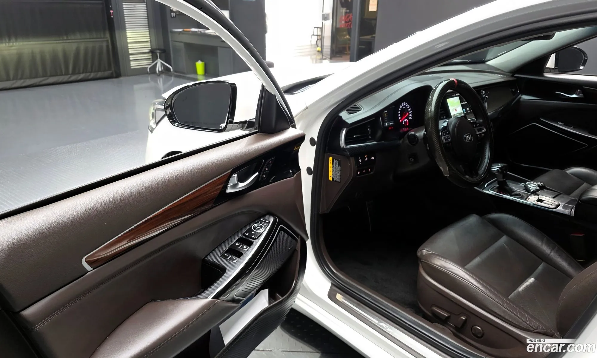 Kia K7 2017 — 3