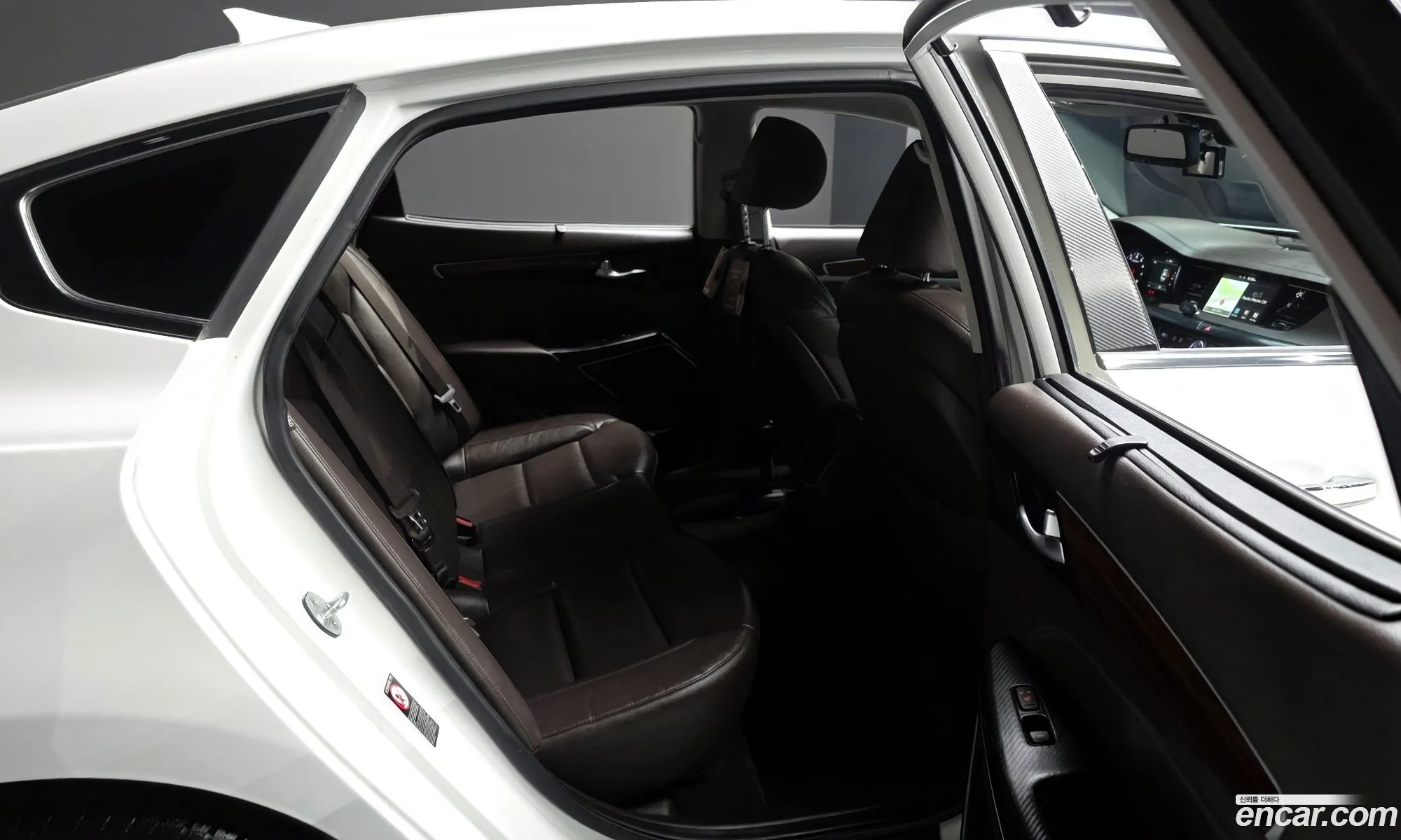 Kia K7 2017 — 14