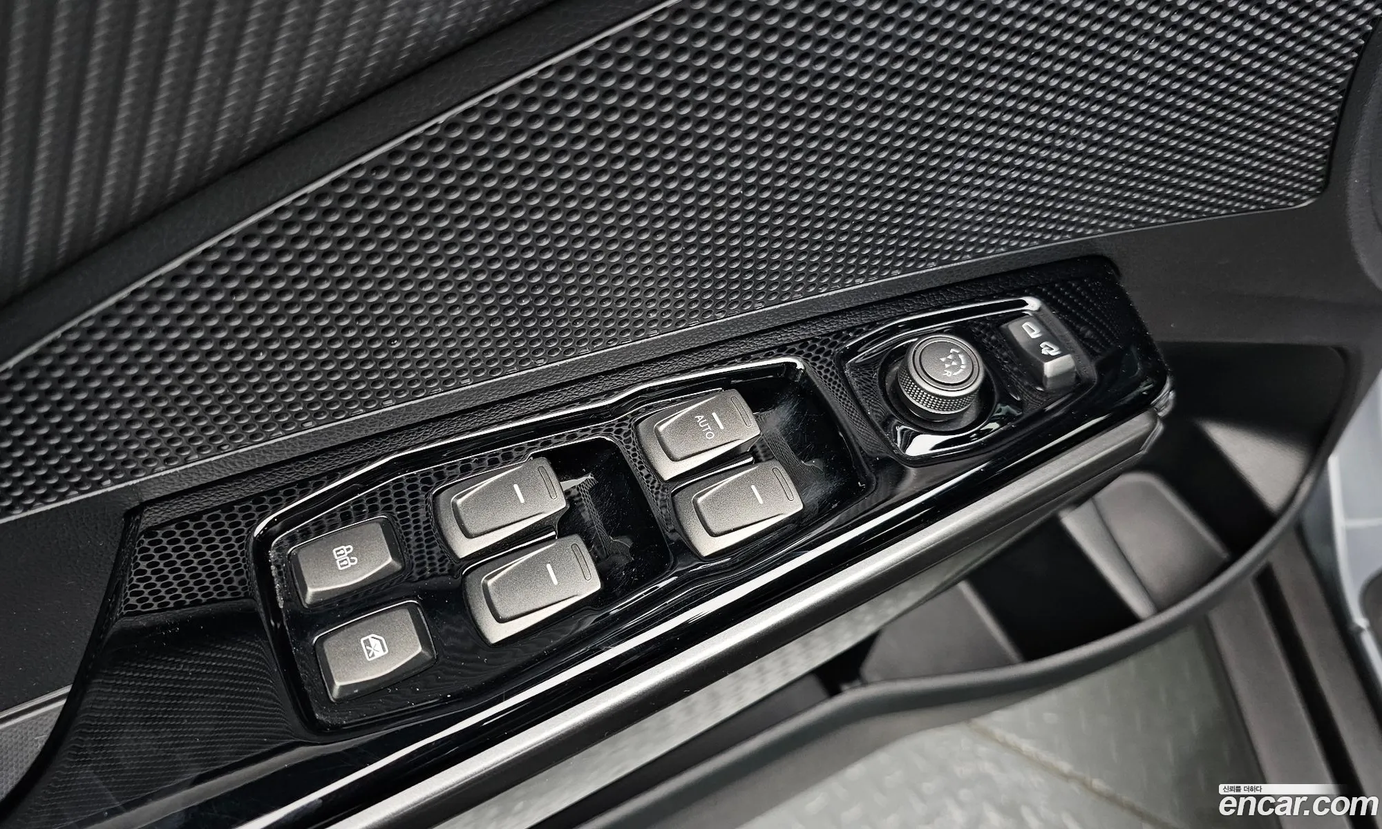 KG Mobility (SsangYong) Tivoli 2020 — 14