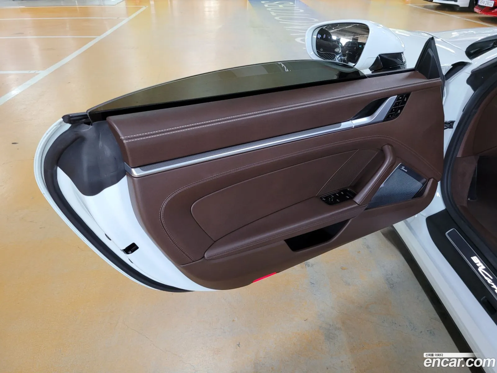 Porsche 911 2020 — 16