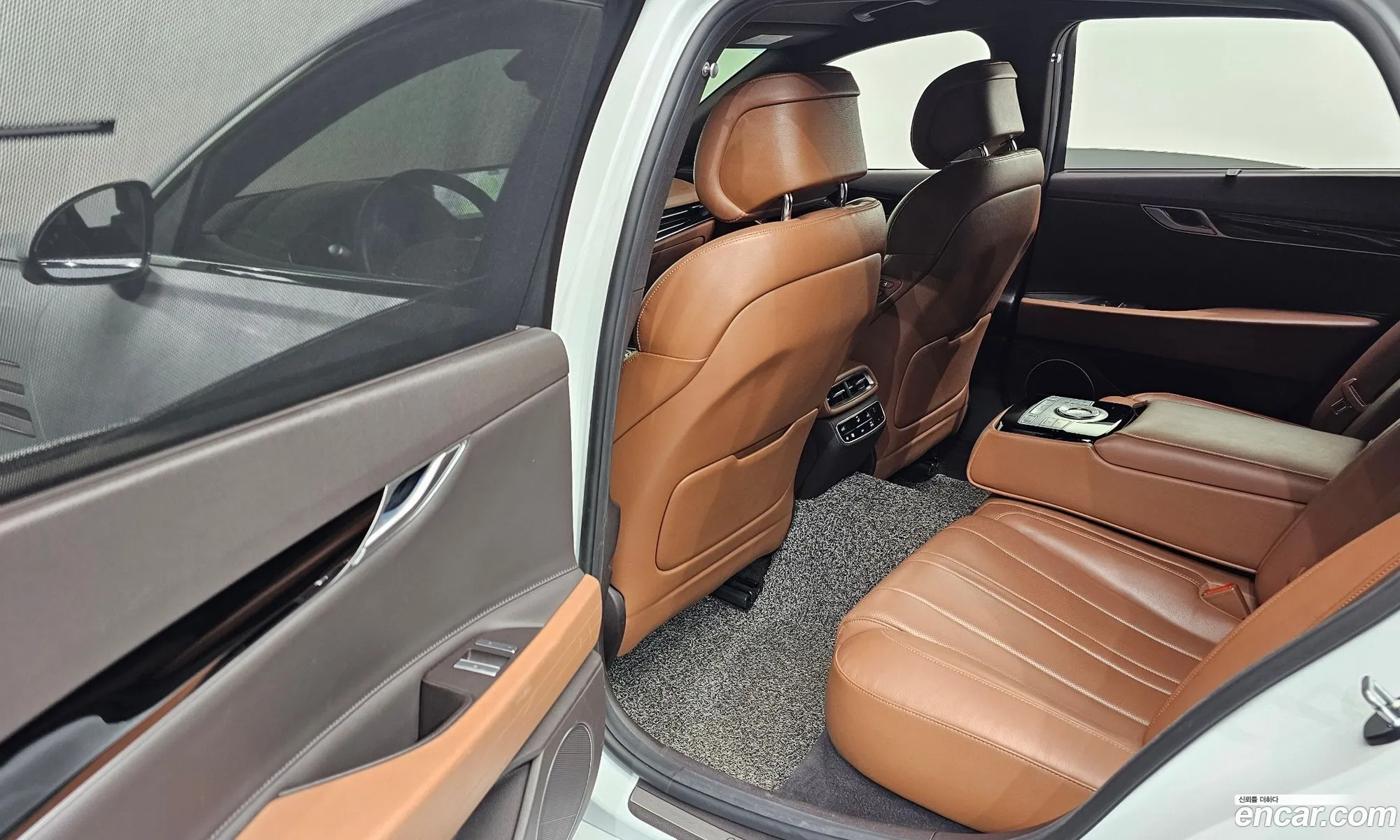 Genesis G80 2021 — 11