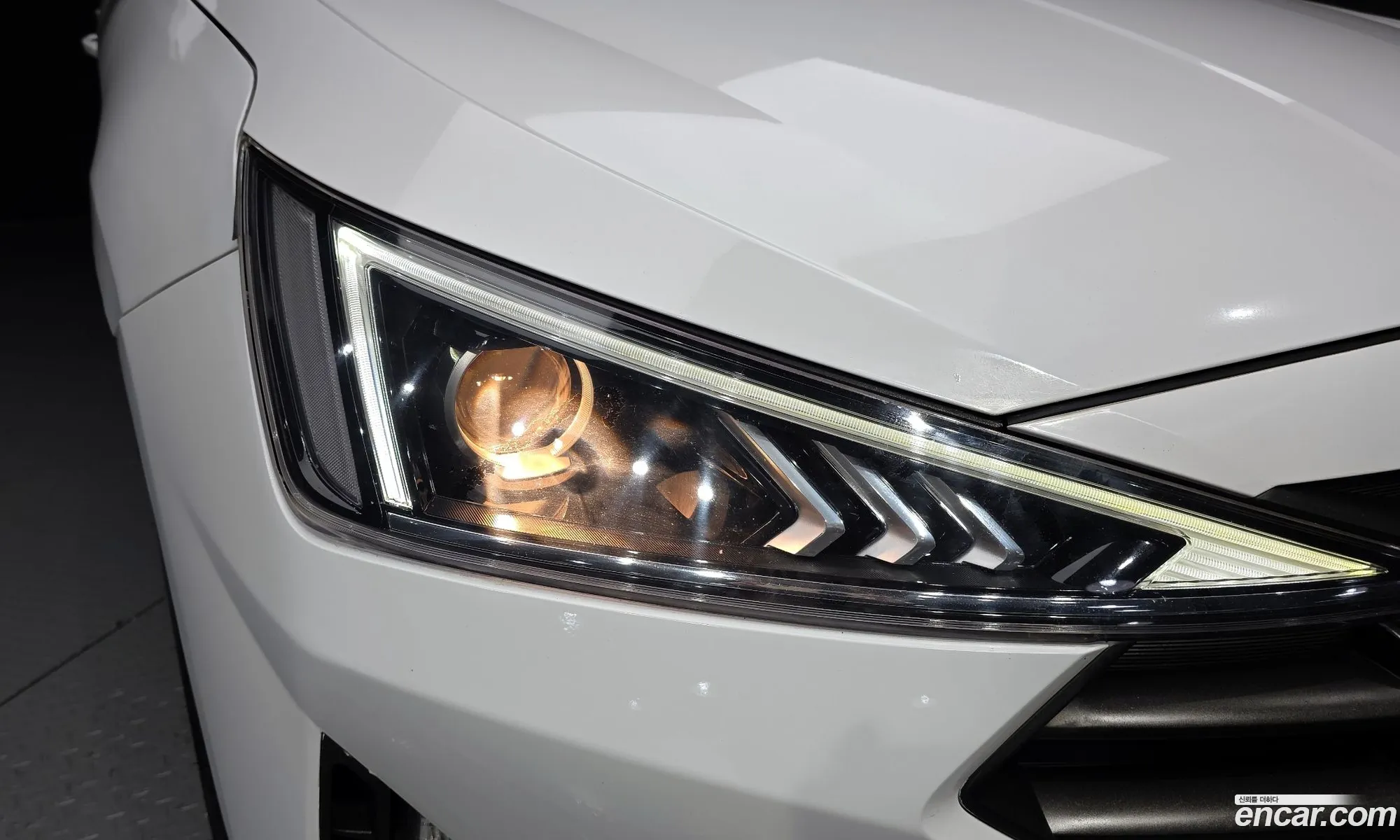 Hyundai Elantra AD 2019 — 11