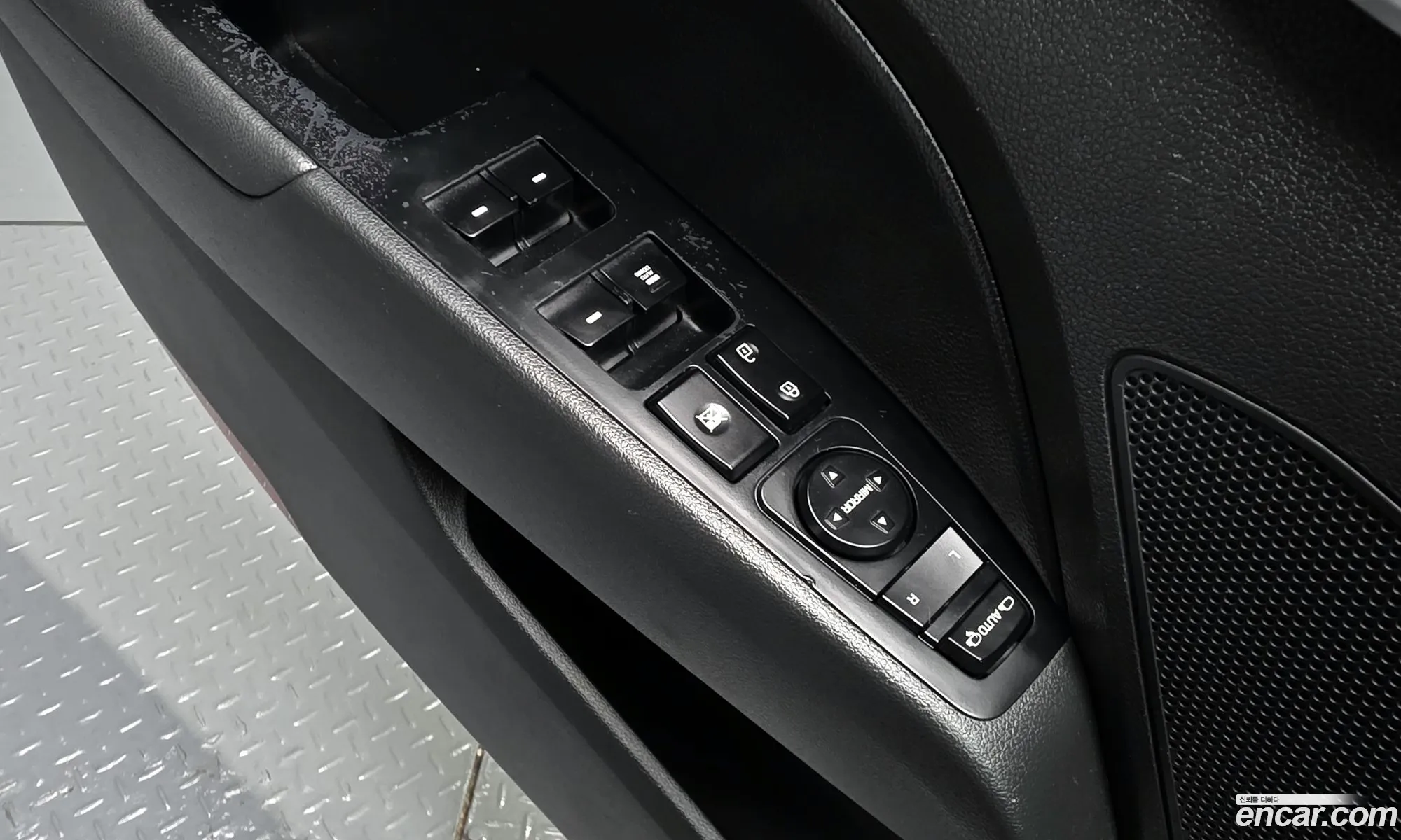 Hyundai Elantra AD 2019 — 26
