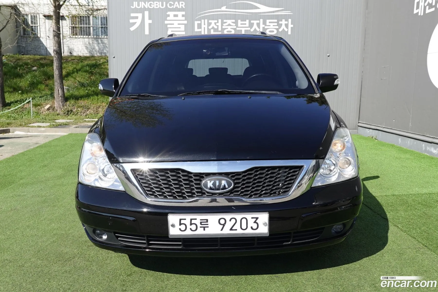 Kia Carnival R 2012 — 17