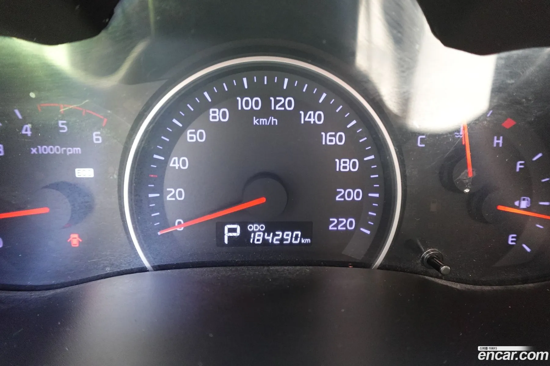 Kia Carnival R 2012 — 7