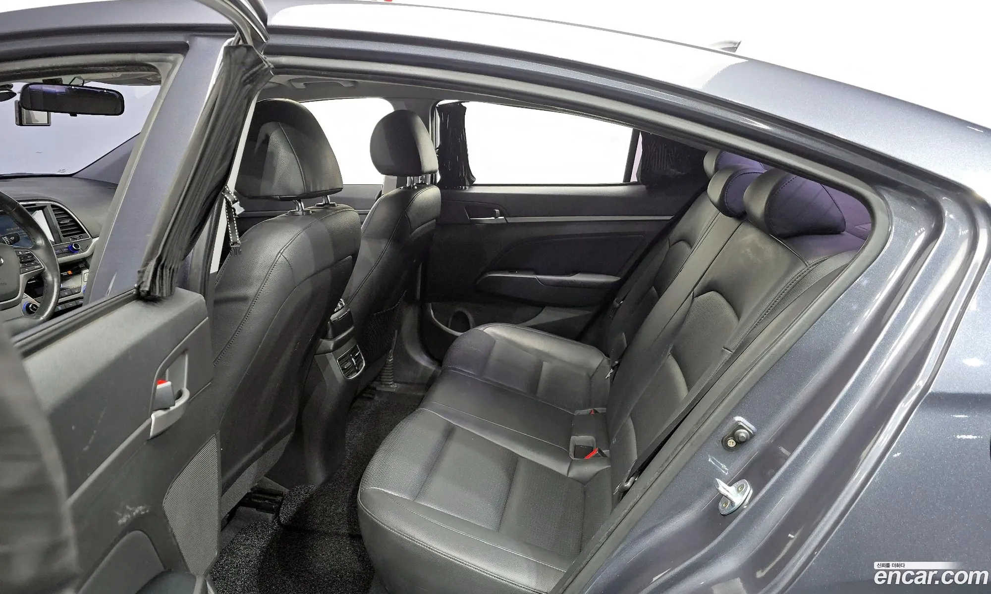 Hyundai Elantra AD 2015 — 25