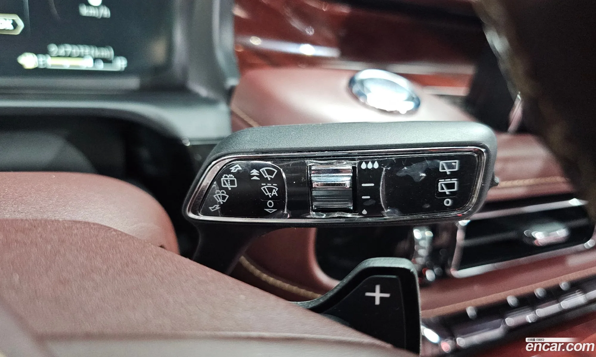 Lincoln Aviator 2021 5LM5J9XC9MGL01430 — 17